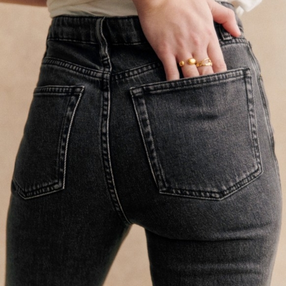 Sezane Brut Sexy Jeans In Gray/Black, Size 32